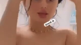 سكس ام اللول تعرض ديوسها الكبيرة